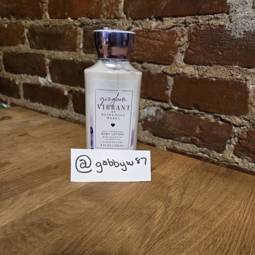 Bath & Body Works Gingham Vibrant Lotion with Purple Highlights